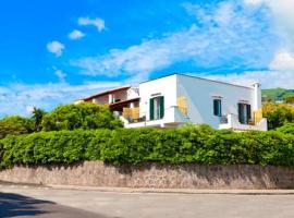 Don Giorgio Rooms & Apartments, hotel v Ischii