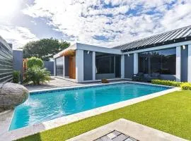NEW Deluxe 5 BDR 4Bath Pool and BBQ!