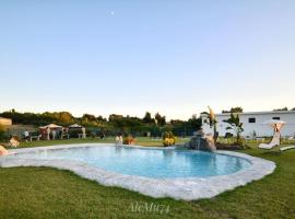 Agriturismo Santa Lucia, hotel com estacionamento em Tratalias