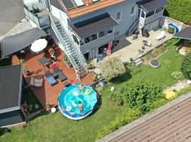 Kornhaus - schöne Ferienwohnung mit Pool, Kamin und Terrasse, Ferienwohnung in Göttingen