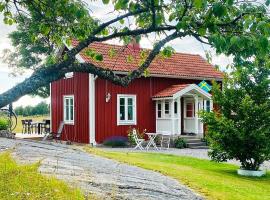 Holiday home LIDKÖPING VIII, loma-asunto kohteessa Tallbacken