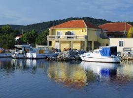 Apartments by the sea Nevidjane, Pasman - 8453, hotel v destinaci Neviđane