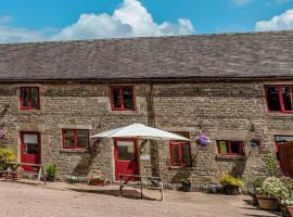 Pine Cottage - Rchp140, hotel with jacuzzis in Calton