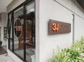 3J Living