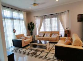 Penang Batu Ferringhi Beach Bungalow Villa โฮมสเตย์ในบาตูเฟอริงกี