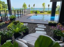 Escape BestFamily Condo 1st Beach line, hotel i Ban Ang