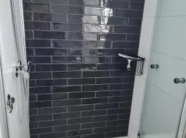 Harz mit Herz, Infrarotsauna, E-Kamin, Herzdusche