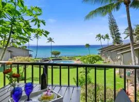 Oceanside-Spectacular View and Poolside Oasis