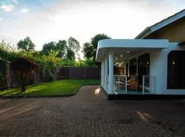 Dreamer's Holiday Home Arusha