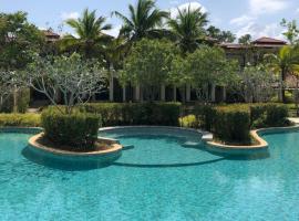 Pool Villa Phuket 2 bedroom, hotel in Layan Beach