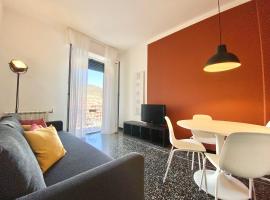 CasaViva - Wonderful Bilo in Recco with parking, hotel in Recco