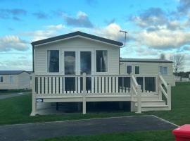 Holiday home by the sea, campsite in Leysdown-on-Sea