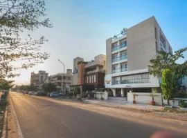 Palm Stay - Studios & Rooms