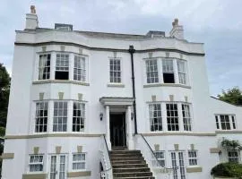 Whitehall, Thomas Turnbull Flat 3 Beautiful apartment in Georgian House