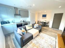 Modern cosy flat - next to Bournemouth Beach, hotel with parking in Bournemouth