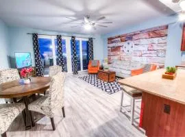 Laketown Wharf Resort 416 By Aneliya