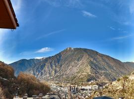 Ático duplex alto Standing en Escaldes HUT-6508, hotell i Andorra la Vella