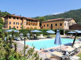 Park Hotel Regina - with air-condition and pool, hótel í Bagni di Lucca