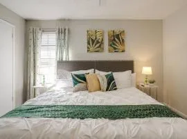King Bed✶Fast WiFi✶4K TVs✶Wash & Dyer✶Fitness+Pool #299