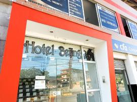 Hotel Beijing Caucasia, hotel v mestu Caucasia