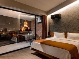 Ivy Hotel, hotel en Tiflis