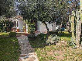 (P3347) Cottage familiare Sant'Agostino, cheap hotel in Abbasanta
