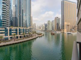 Stylish Waterfront 2 Bed in Dubai Marina