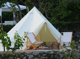 Ljubicani Village Glamping, hotel a Virpazar