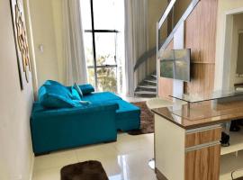 Saint Sebastian Flat 206 - Com Hidro! até 4 pessoas, Duplex, no centro، فندق في جاراغوا دو سول