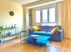 SUITE PLAYA GIJON CENTRO, apartamento nuevo, 5 huéspedes VUT-3622-AS, apartamento em Gijón