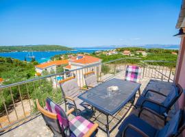 Apartments Kazimir, hotel en Nečujam