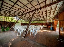 SIMONA DEL MAR, hotel en Turbo