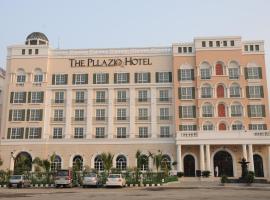 The Pllazio Hotel, hotel en Gurgaon