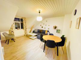 aday - Cozy central 1 bedroom apartment, hotel em Frederikshavn