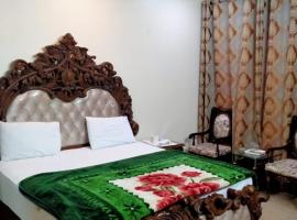 Sk Travellers Inn, ξενοδοχείο στο Καράτσι