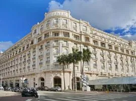 PALACE ROOM CROISETTE