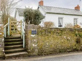 May Tree Cottage - Manorbier. Beautiful Cottage sleeping 4. 5 mins from the beach