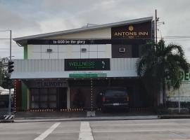 Anton's Inn Hotel, hotel v destinaci Balanga