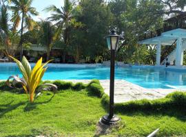 Lucky Beach Resort, resort a Trincomalee