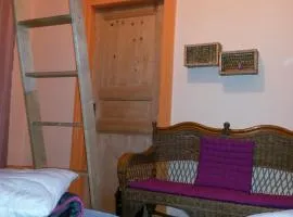 Charmant 2 pièces proche transports et marché de Noel