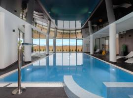 Westin House Resort Apartment Kołobrzeg by Noclegi Renters，位于科沃布热格的酒店