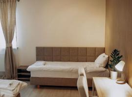 Redwood Hostel, hotel en Lublin