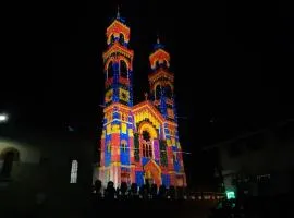 Grazioso bilocale Merlino, luminoso con vista Santuario, wifi