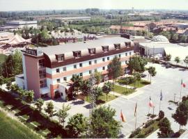 Hotel Garden, hotelli kohteessa Noale