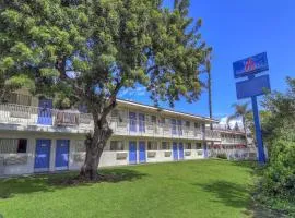 Motel 6-Chino, CA - Los Angeles Area