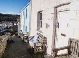 Holiday Home Cliff Cottage by Interhome, hotel sa Mevagissey