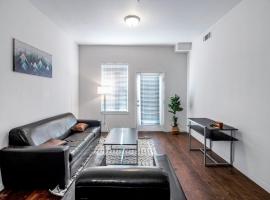 Amazing 2BR Apt in Central Location with Pool, hôtel à Greeley