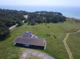 Holiday Home Rina - 50m from the sea in Bornholm, holiday home in Vester Sømarken