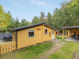 Holiday Home Seraphina - 700m from the sea in Bornholm, cottage in Vester Sømarken