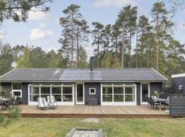 Holiday Home Ila - 300m from the sea in Bornholm by Interhome, cottage in Vester Sømarken